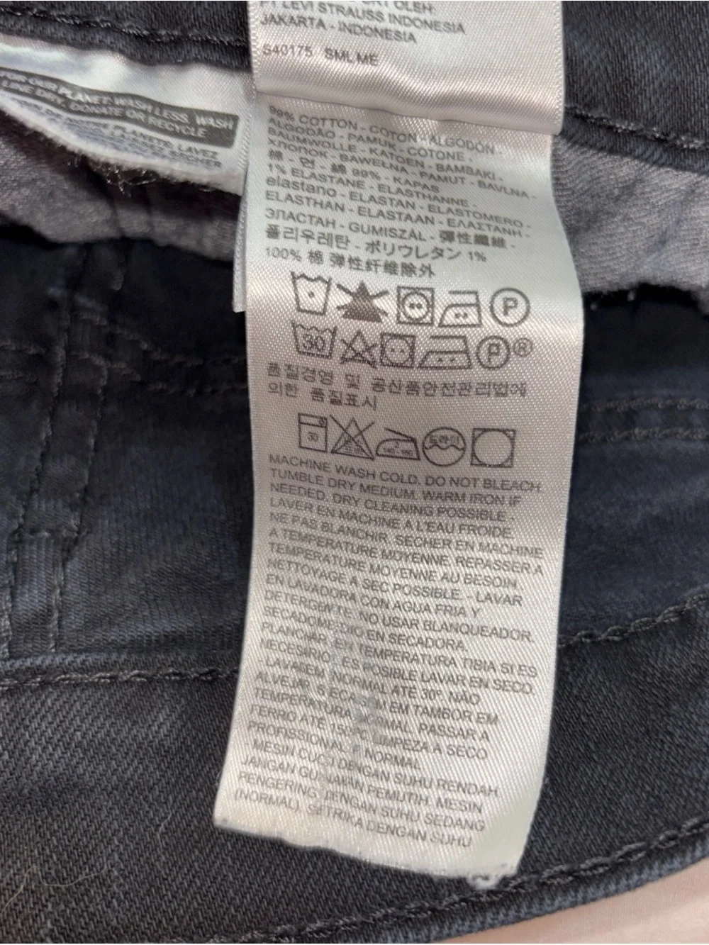 Levi's Black Denim Jeans with Leather Patch Mens. J-14